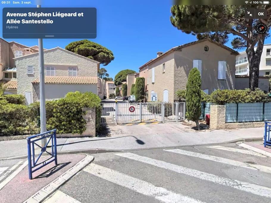 Sympathique Studio En Rez De Jardin Dans Residence Hyères Exteriör bild